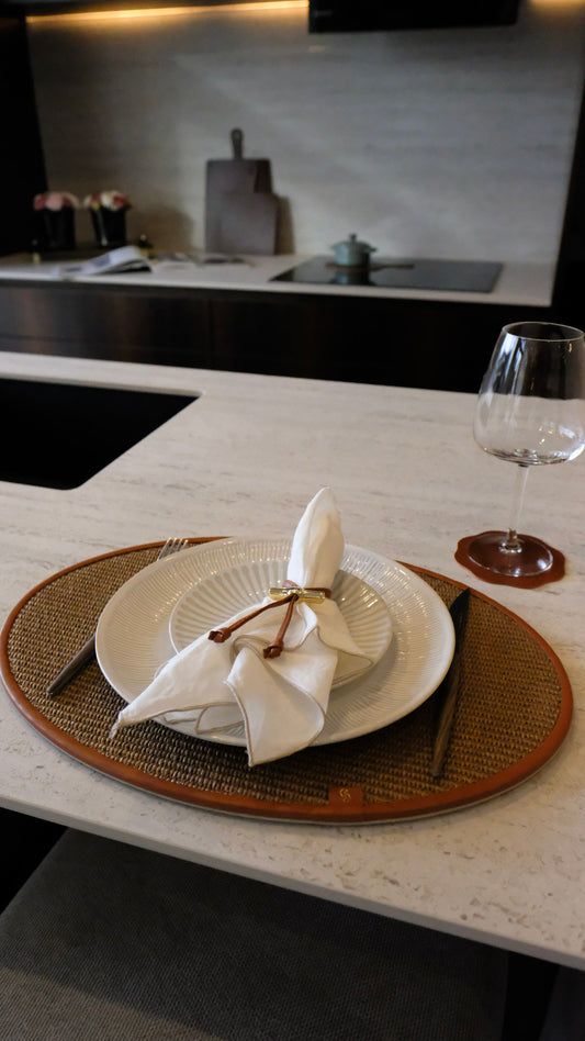 INDIVIDUAL DE MESA OVAL EM RÁFIA - SELENE